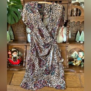 Paisley and Leopard Print Vintage Faux Wrap Dress size Medium/Large NWT